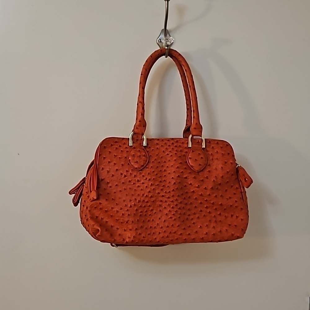 LONDON FOG 1990s Coral Faux Ostrich Shoulder Bag - Picture 5 of 12